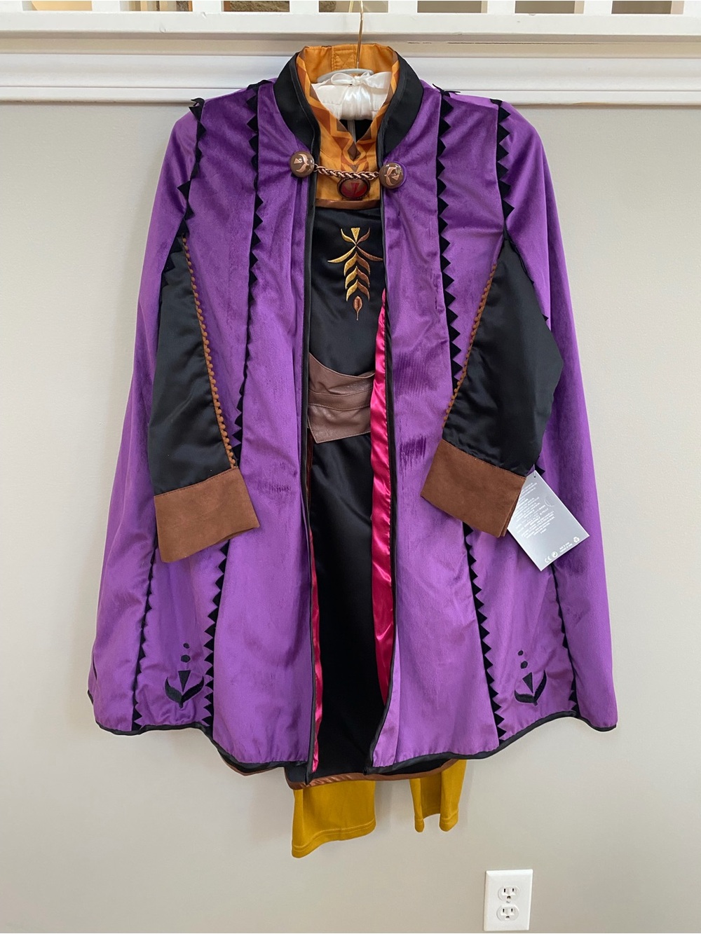 NWT Kids Disney Frozen 2 Ana Costume